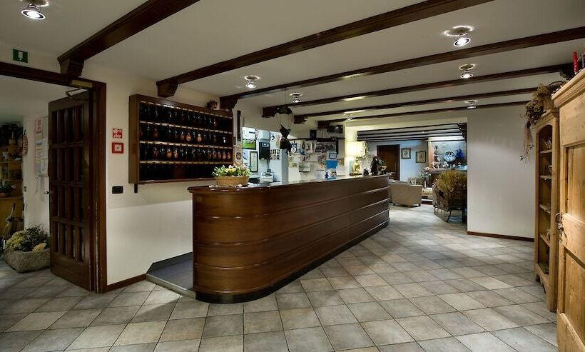 בית מלון כפרי Andossi