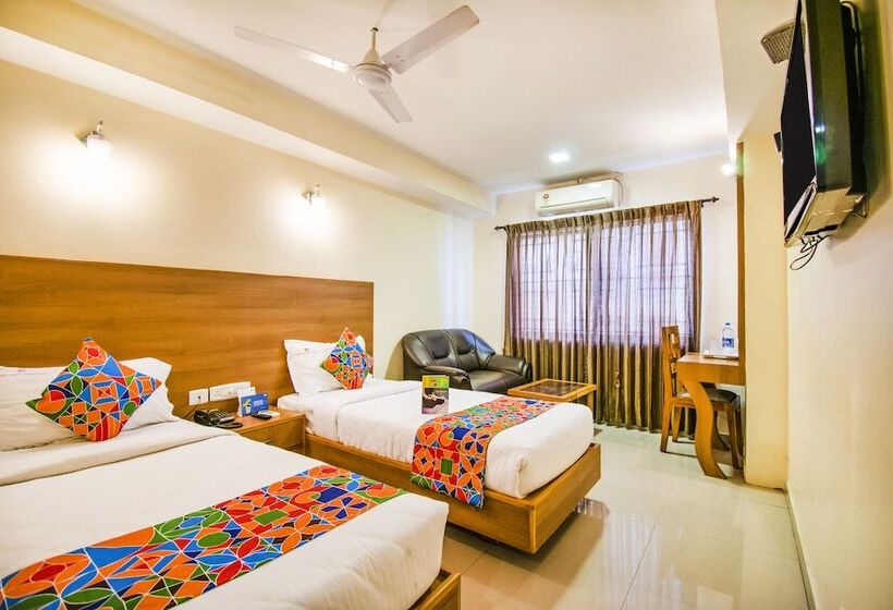 Fabhotel Jansi Deluxe   Nr Gandhipuram Bus Stand