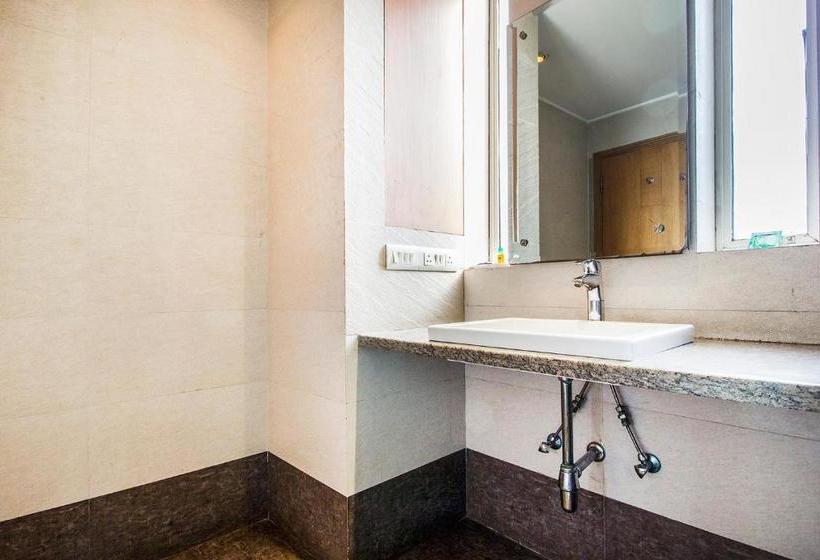 Отель Fab Raj Darbar Iffco