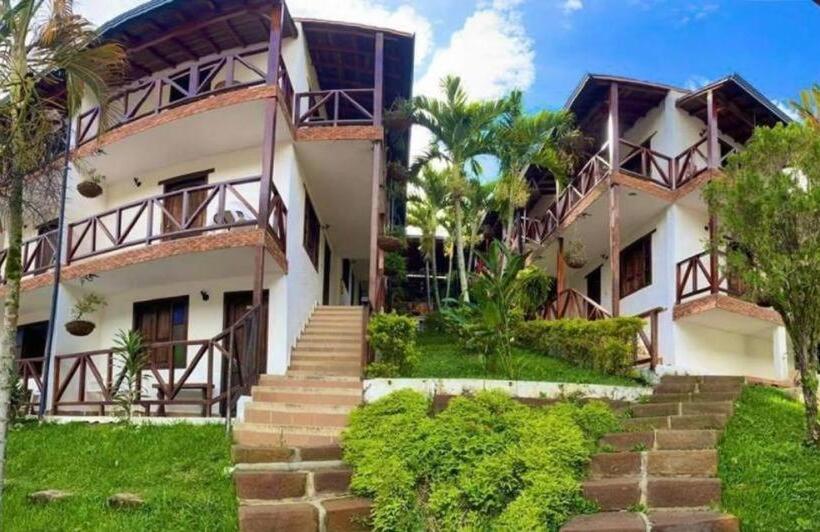 هتل Verano Resort San Gil