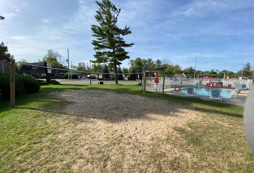 モーテル Wasaga Beach Inn And Cottages