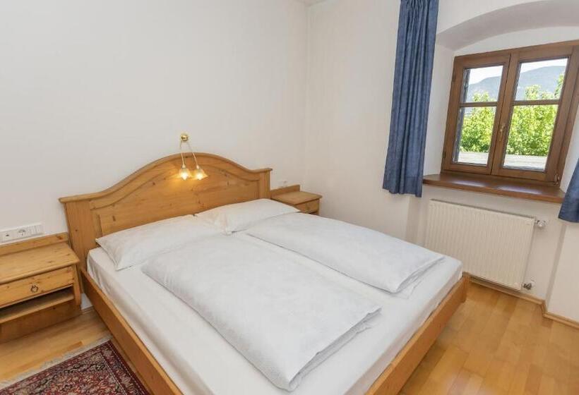 اقامتگاه Appartements Eppanerhof