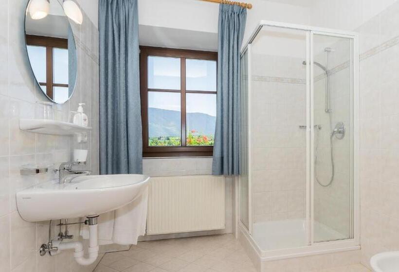 اقامتگاه Appartements Eppanerhof