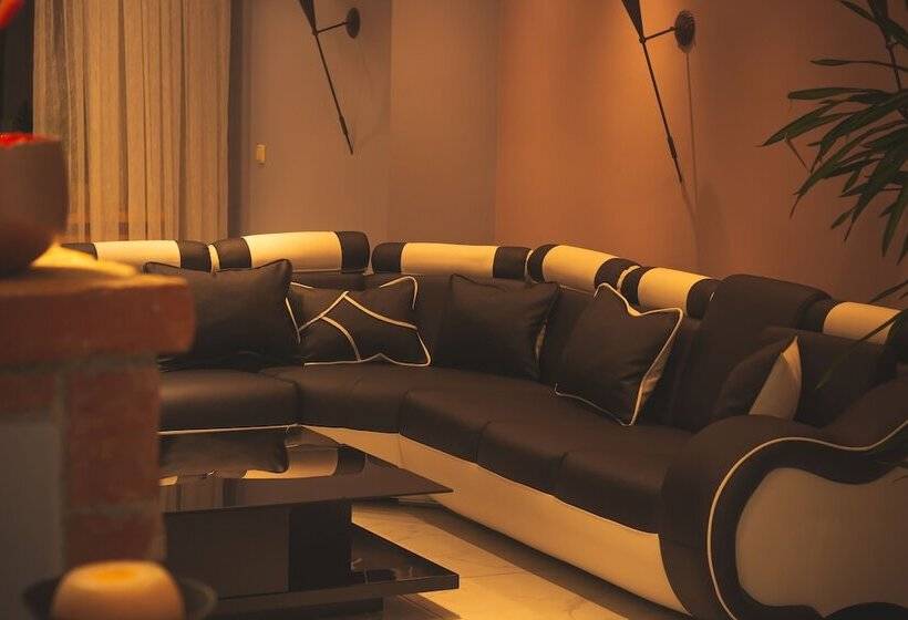 Отель Alpenrose