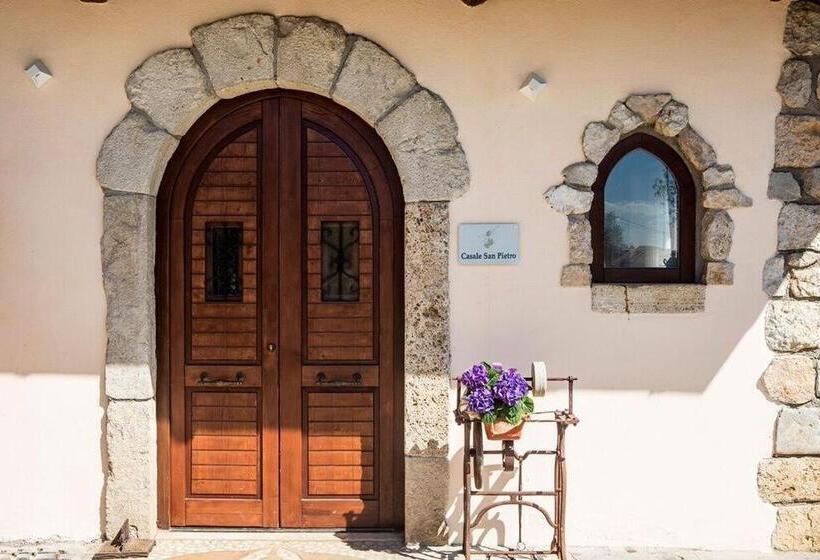 تختخواب و صبحانه Casale San Pietro