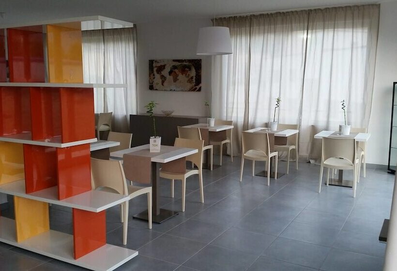 تختخواب و صبحانه Dodo House