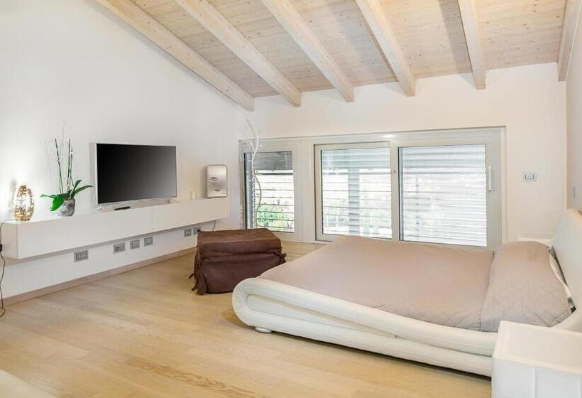 مبيت وإفطار Gelso Bianco Country Resort