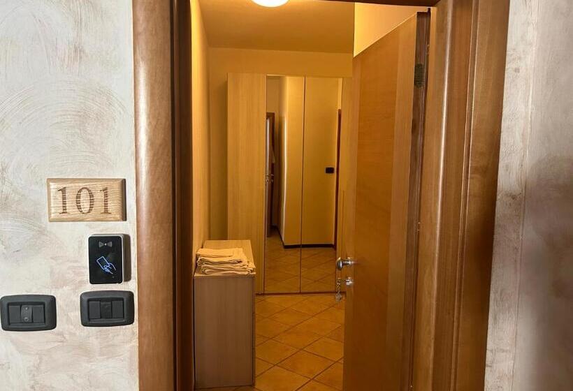 בית מלון כפרי Albergo La Grolla