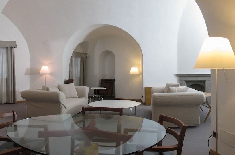 فندق Cavour Et Des Officiers