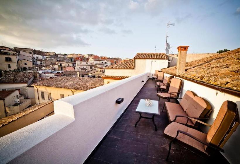 هتل La Casa Nel Borgo Antico