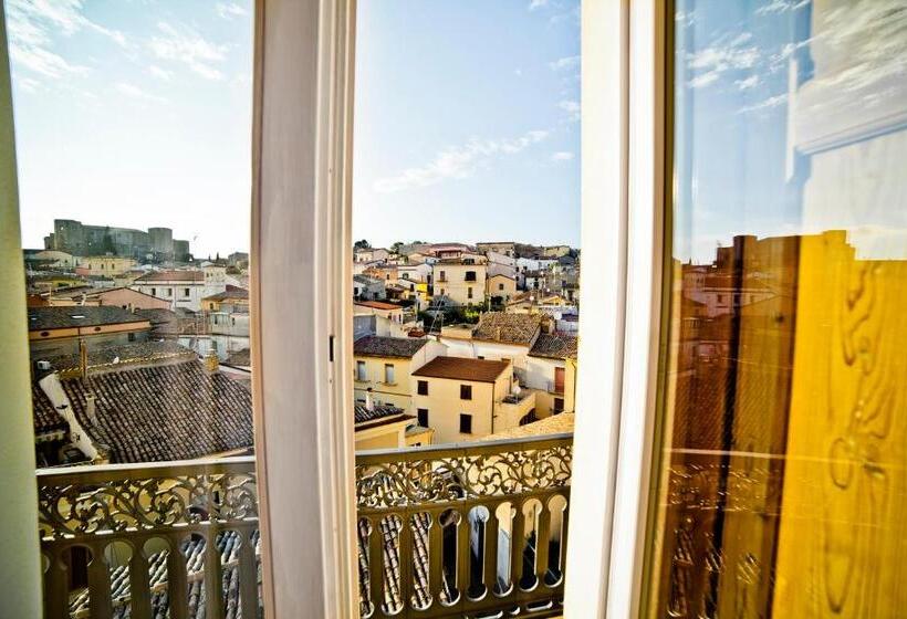 هتل La Casa Nel Borgo Antico