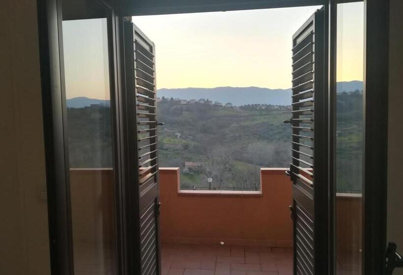 تختخواب و صبحانه Raggio Di Sole