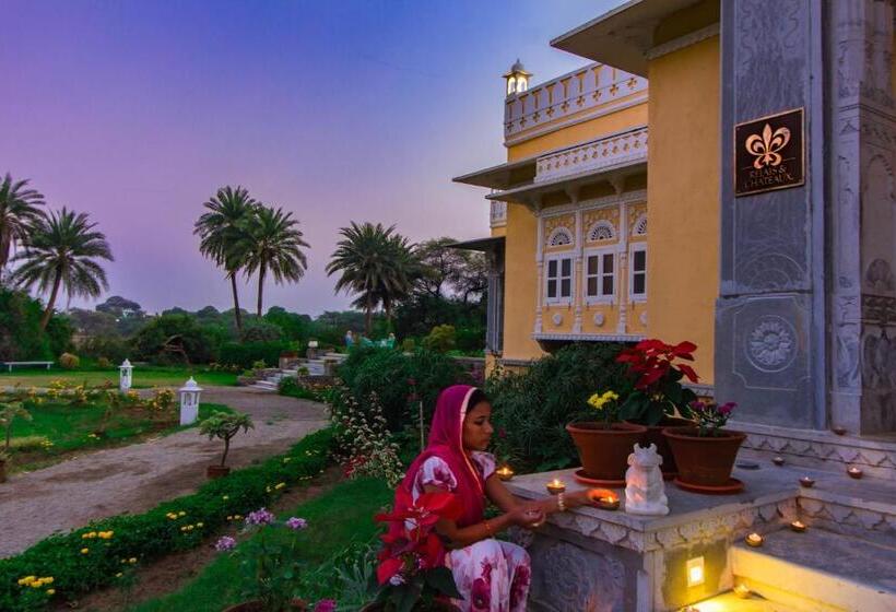 Hotel Dev Shree Deogarh