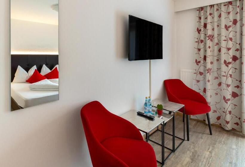 Отель Pension Florian