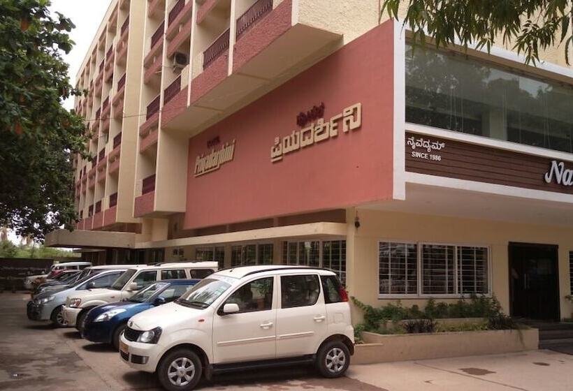 هتل Priyadarshini Pride