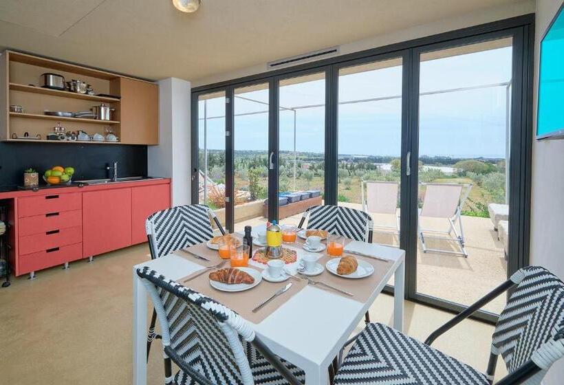 Petrantica Resort