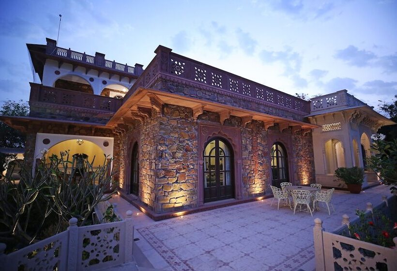 منتجع Khas Bagh