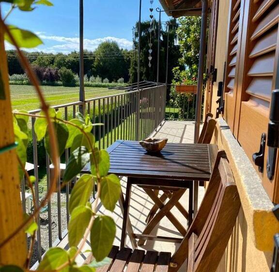 Bed and Breakfast Cascina La Barona