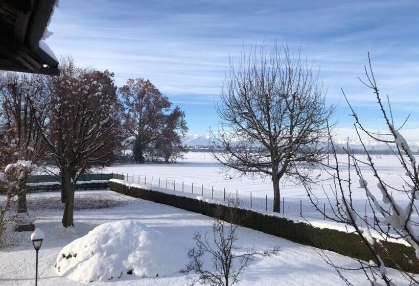 Bed and Breakfast Cascina La Barona