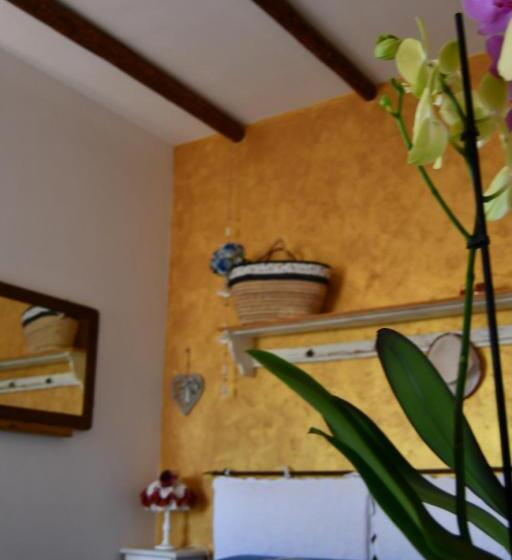 تختخواب و صبحانه Fattoria La Traccia