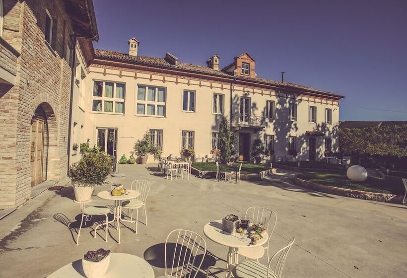 تختخواب و صبحانه Langhe Country House