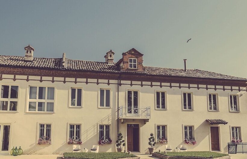 تختخواب و صبحانه Langhe Country House