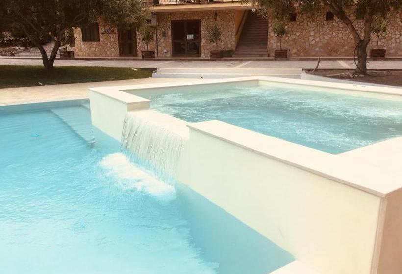تختخواب و صبحانه Agriturismo Villa Orchidea