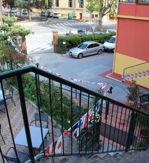 هتل I Mattoni Rossi