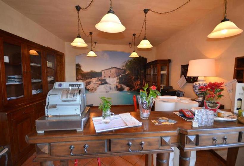 فندق 8380 Camere Mastro