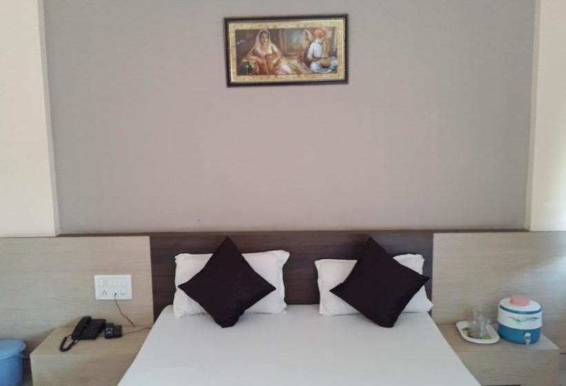Hotel Somnath Atithigruh