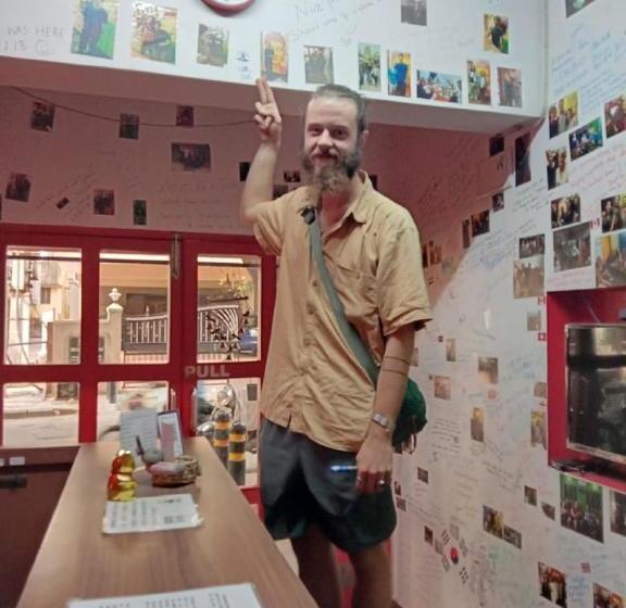 Red Lollipop Hostel Chennai