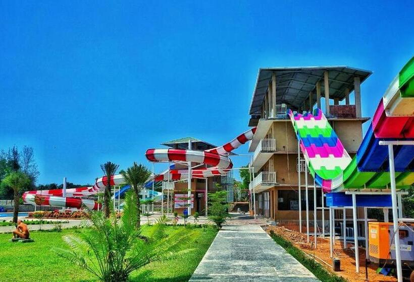 Uva Meridian Bay Resort & Spa