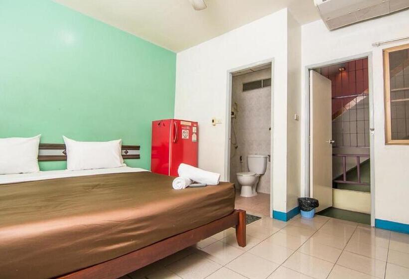 هتل Sutus Court 5