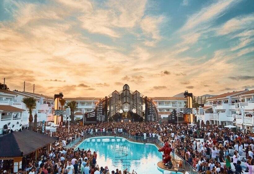 The Unexpected Ibiza Hotel - Adults Only
