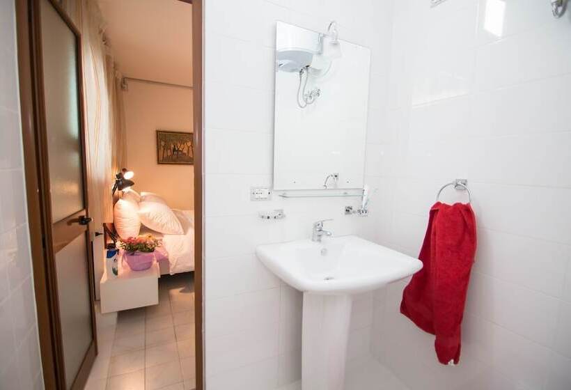 B&b Artistic Tirana