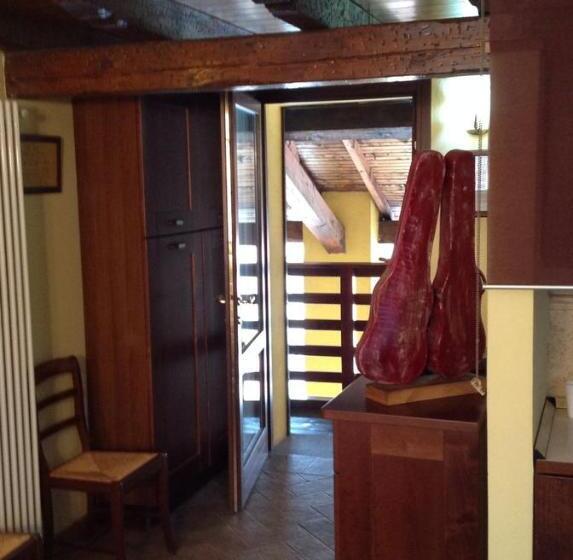 مبيت وإفطار La Corte Di Brusuglio Apartments