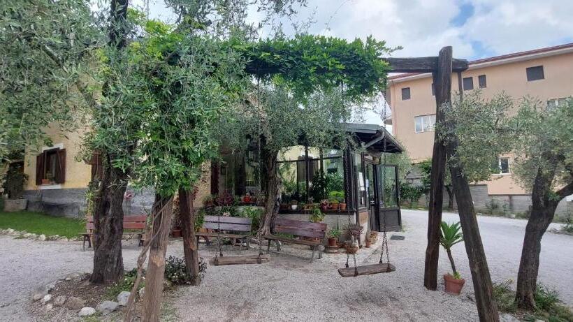 مبيت وإفطار Agriturismo Macchiapiede
