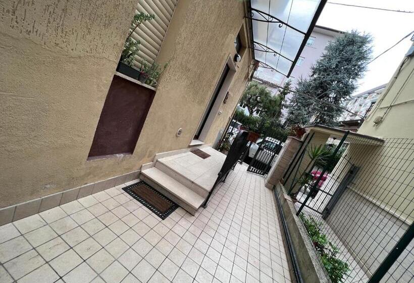 تختخواب و صبحانه Casa Riri