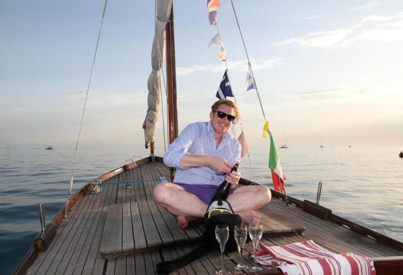 ベッドアンドブレックファースト Mediterranea Luxury House