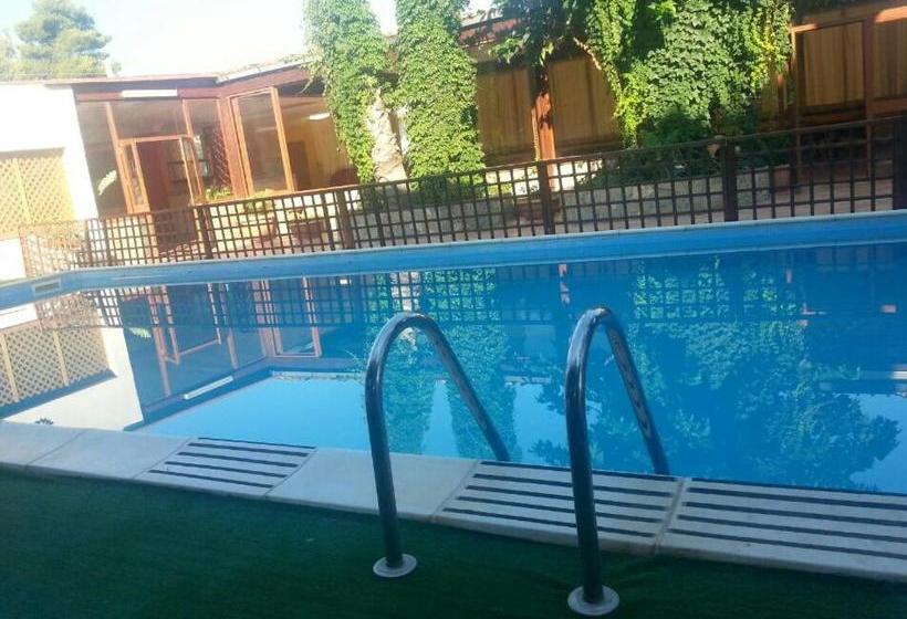 تختخواب و صبحانه Mediterraneo Residence