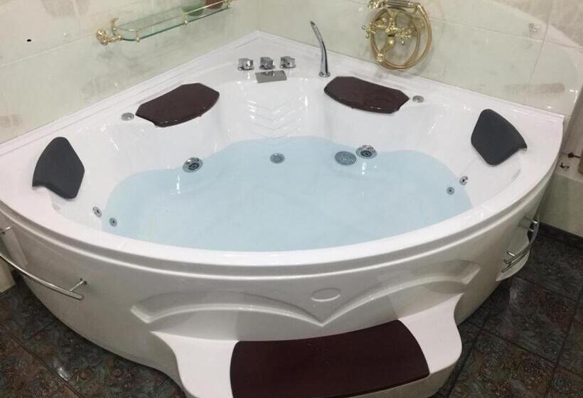 مبيت وإفطار The Incantation Guest House