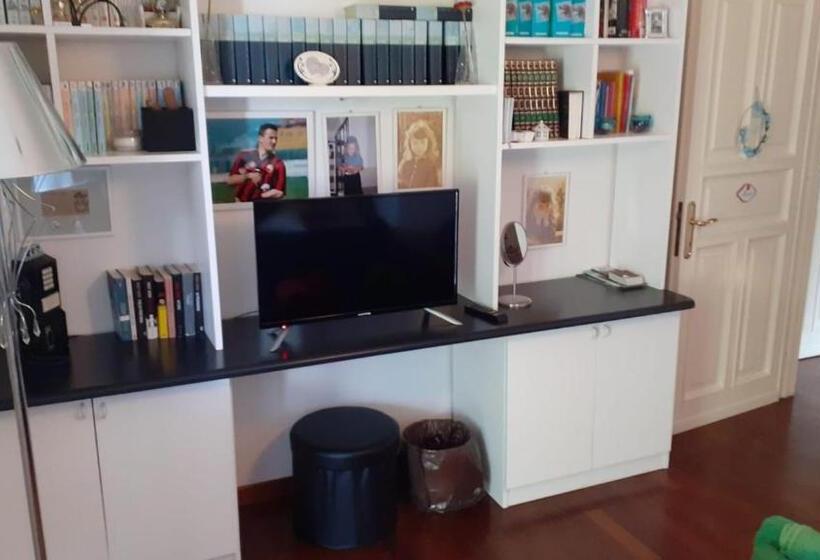 مبيت وإفطار The Incantation Guest House