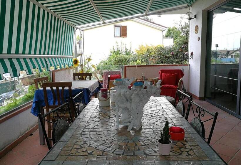 مبيت وإفطار The Incantation Guest House