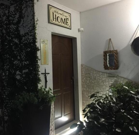 مبيت وإفطار The Incantation Guest House