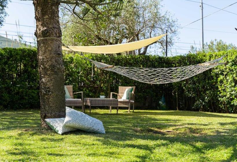 تختخواب و صبحانه Villa Brunella