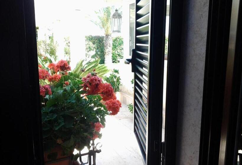 تختخواب و صبحانه Villa Caramia