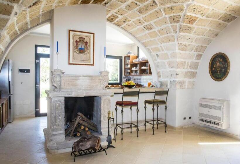 مبيت وإفطار Villa Lucrezio Resort