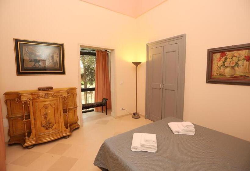 Bed and Breakfast Villa Lucrezio Resort