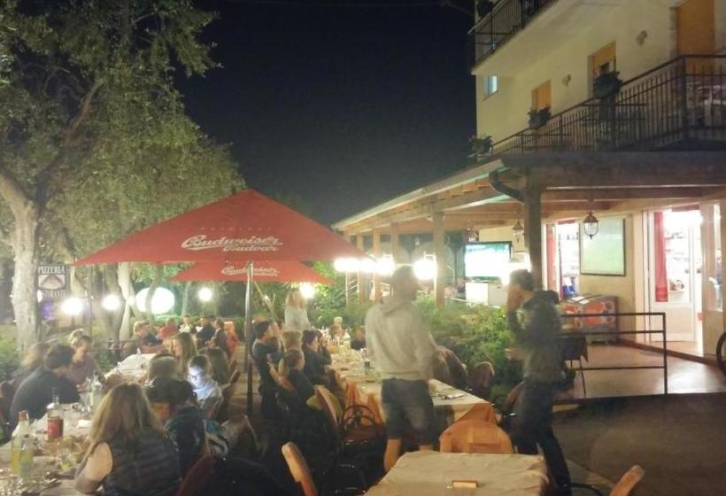 Отель Albergo Bar Ristorante Alla Rama