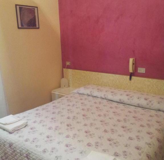 Отель Albergo Tarsia